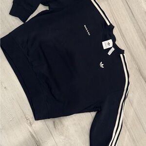 Sporty & Rich Navy Sweatshirt with White Accents